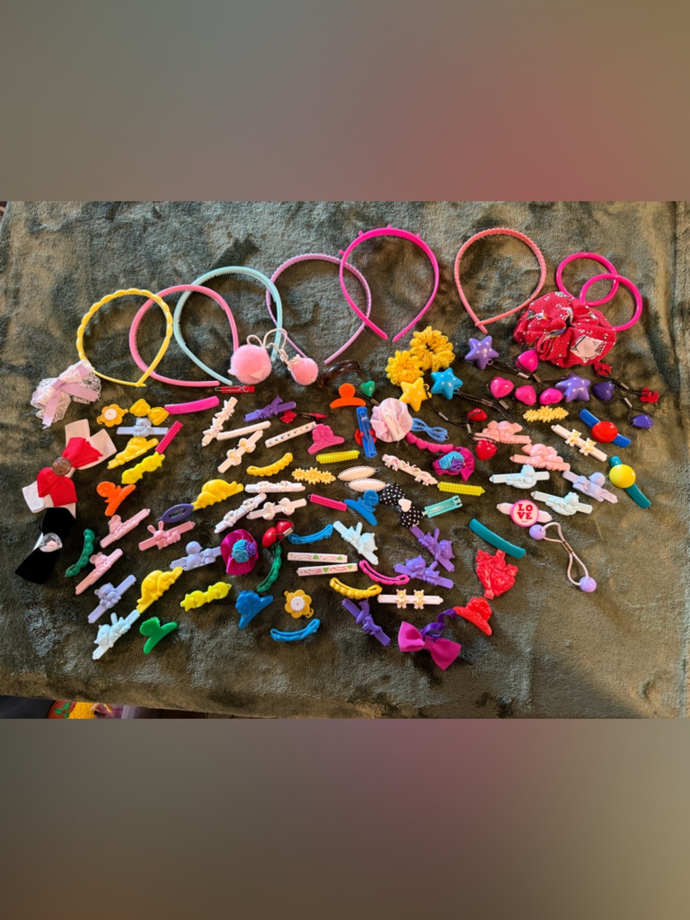Vintage Girls Hair Barrettes Lot Group 50+